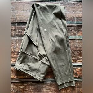Lululemon Fast & Free High-rise Tight with pockets 28”